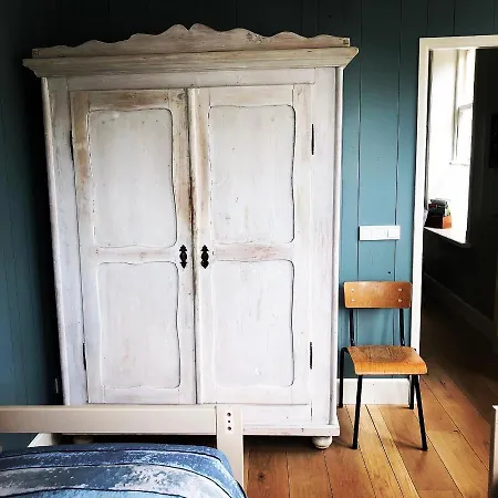 Penzion Traditional Family With Garden At Countryside Amsterdam