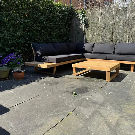 Pensión Traditional Family With Garden At Countryside Amsterdam