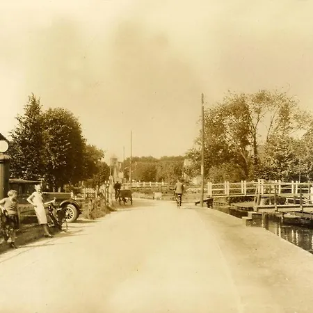 Traditional Family With Garden At Countryside Amsterdam Guest house 4*