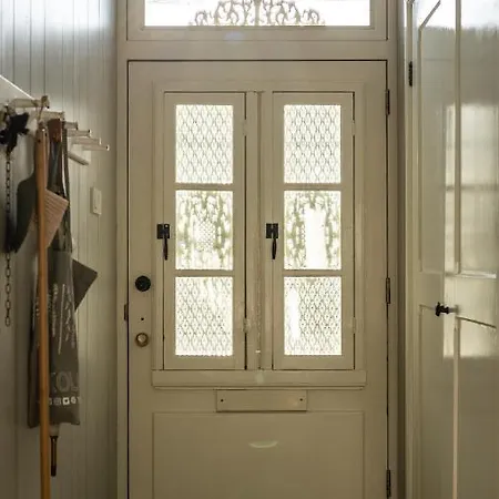 Traditional Family With Garden At Countryside Amsterdam Guest house