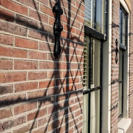 Traditional Family With Garden At Countryside Amsterdam Guest house