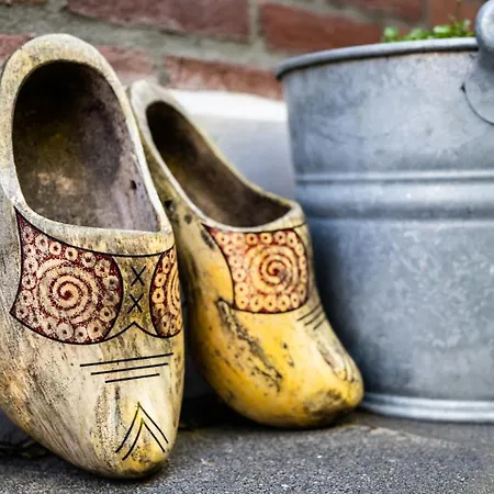 Traditional Family With Garden At Countryside Amsterdam 4*